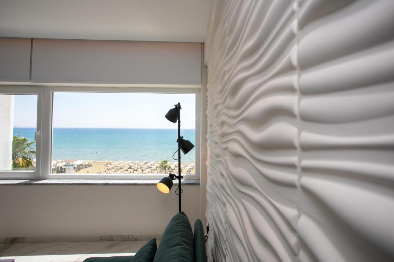 Les Palmiers Sunorama Beach Apartments Larnaca Ngoại thất bức ảnh