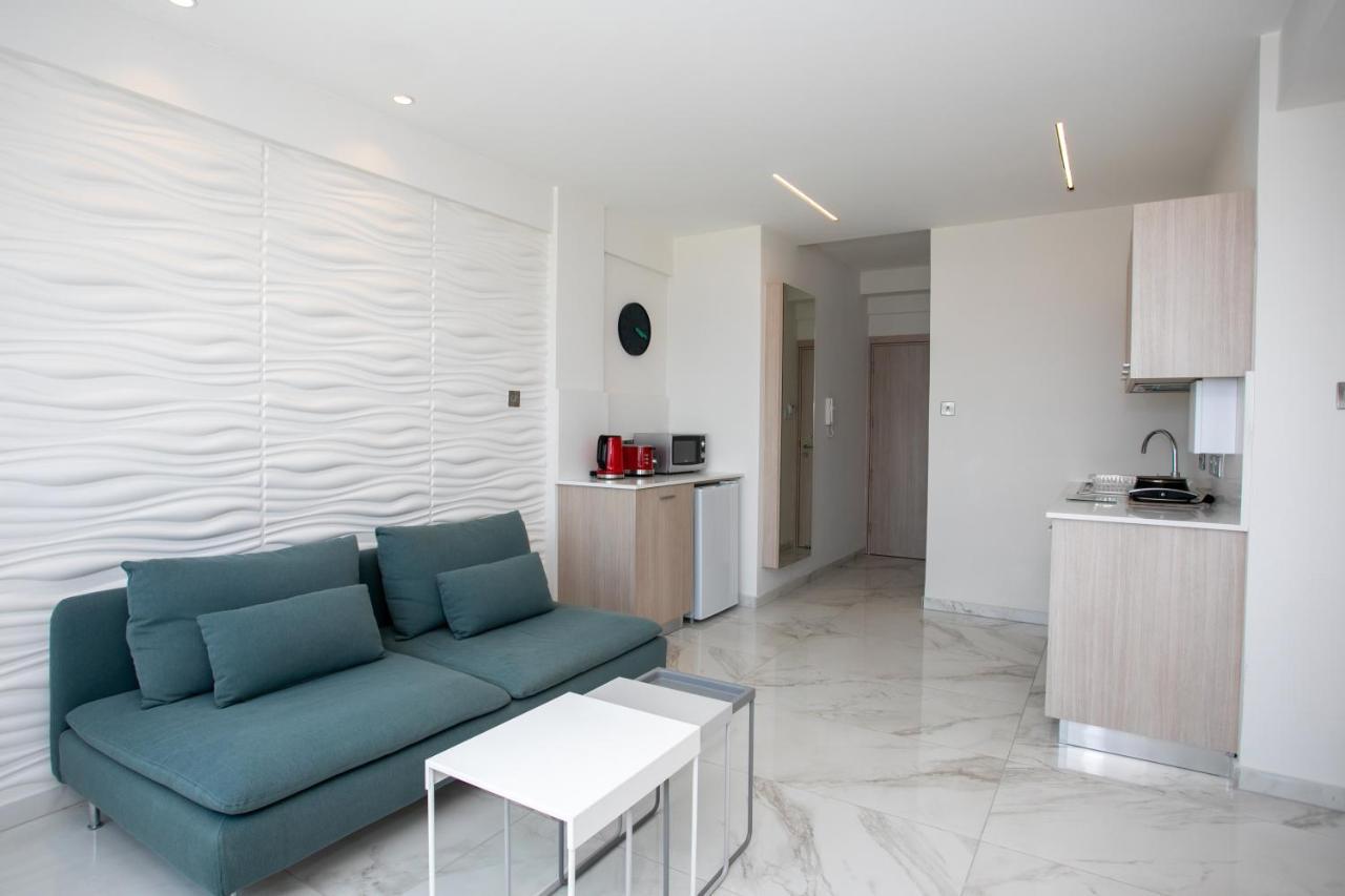 Les Palmiers Sunorama Beach Apartments Larnaca Ngoại thất bức ảnh